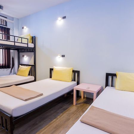 Oldtown Hostel Bangkok Eksteriør billede