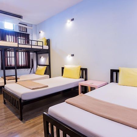 Oldtown Hostel Bangkok Eksteriør billede