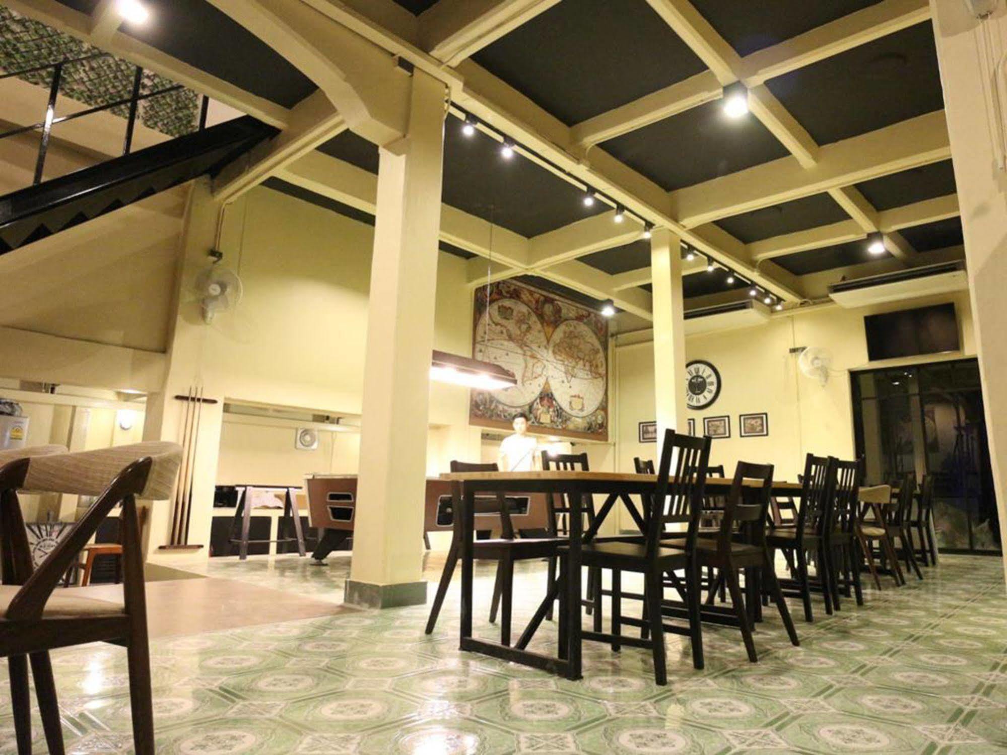 Oldtown Hostel Bangkok Eksteriør billede